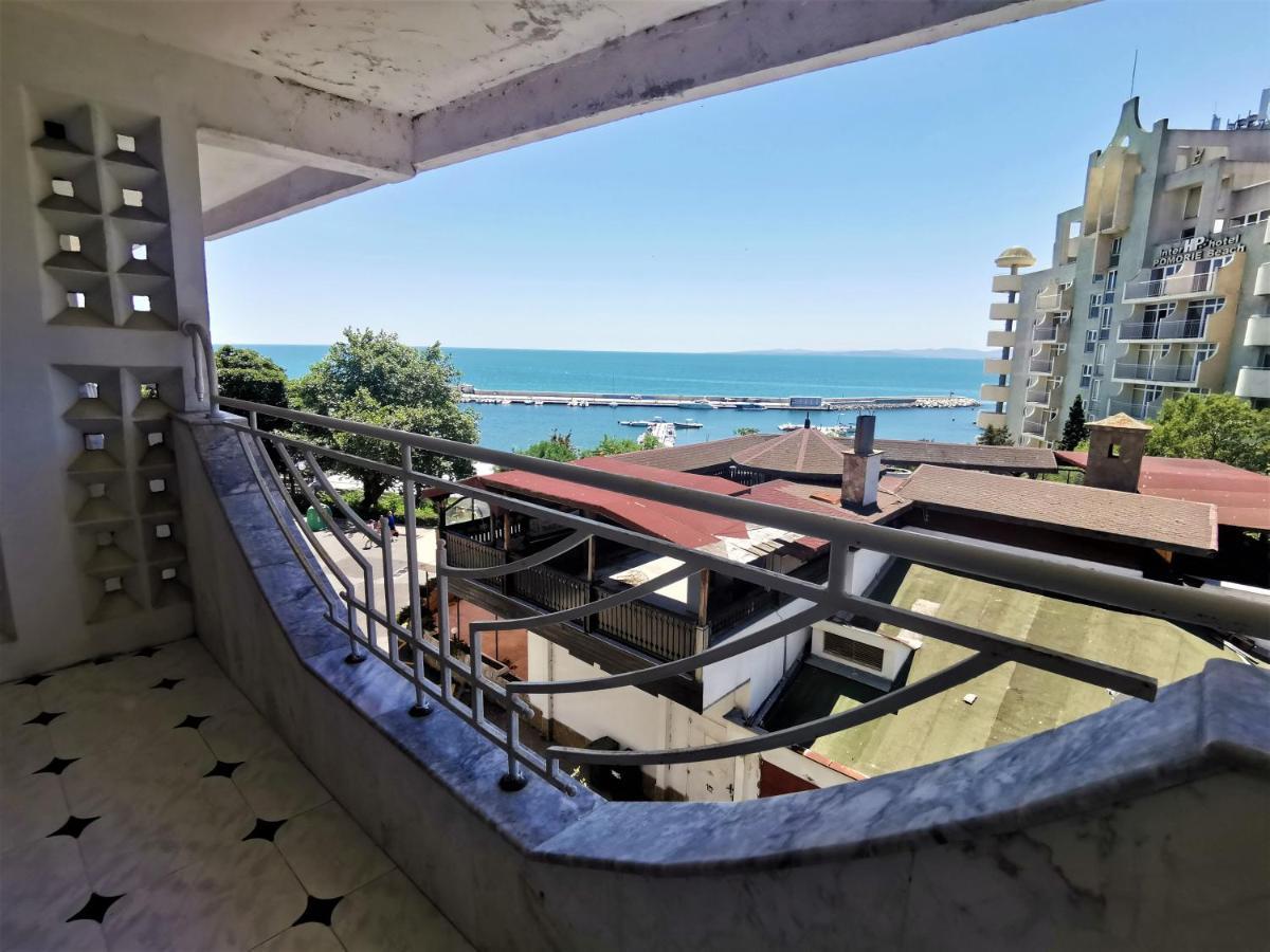 Lazur Seaview Apartment Pomorie Exterior photo